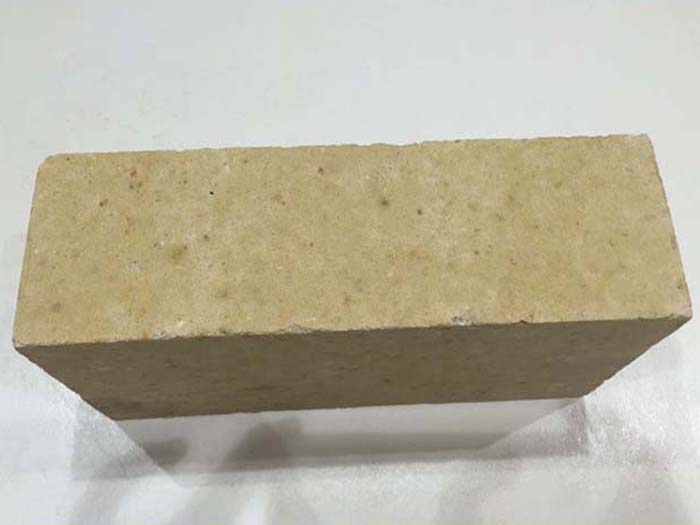 硅質耐火材料